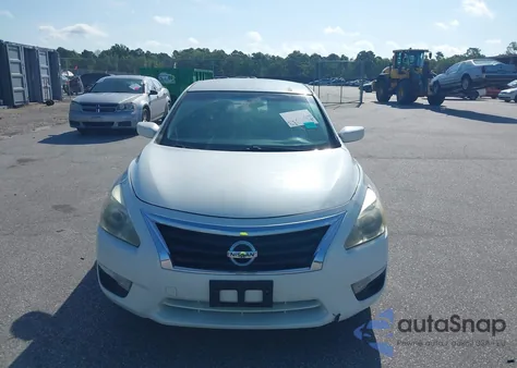2014 Nissan Altima 2.5 S z USA, uszkodzony, nr VIN 1N4AL3AP5EN255591
